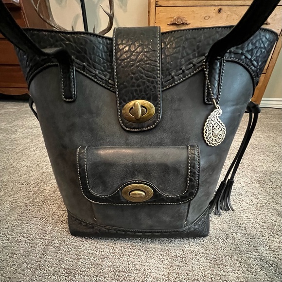 American West Guns & Roses Handbags - EUC - Bandana by American West Guns & Roses Tote Gray + Black Concealed Carry